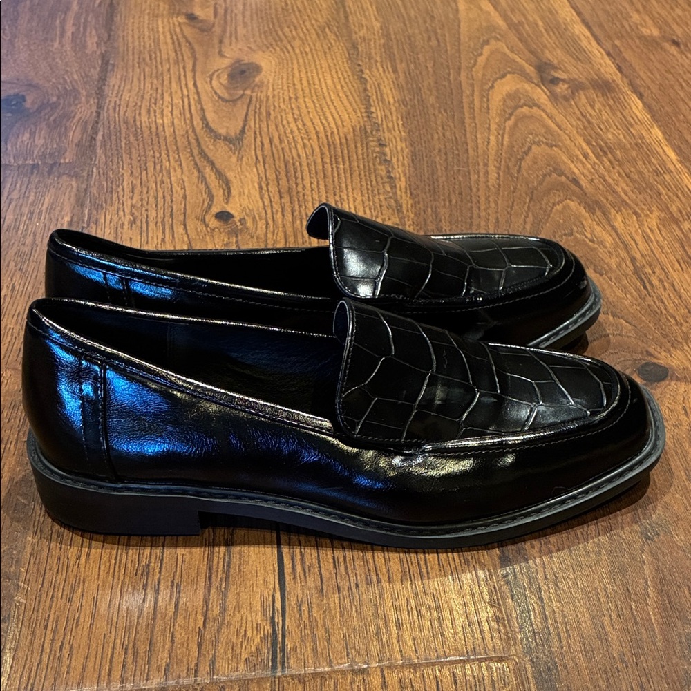 DV by Dolce Vita Shiny Black Croc-Embossed Loafers - Picture 4 of 7